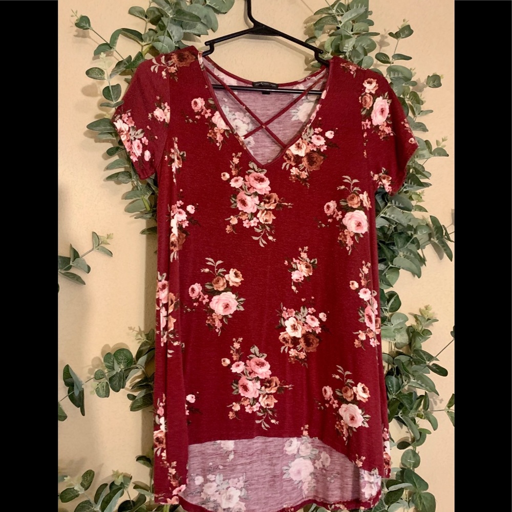 maroon floral shirt 🌹🌺